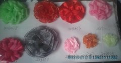 长期承接各种手工花，胶枪，串珠，点钻等手工活！