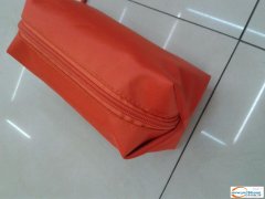 本厂有几款箱包外发 如图
