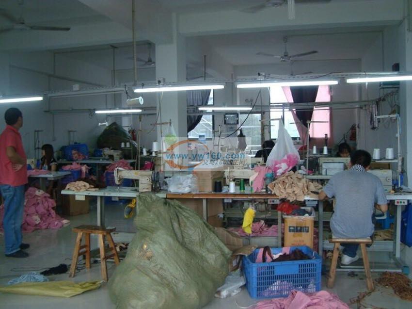承接毛绒玩具、抱枕、靠坐垫、u型枕、热水袋、手套等充棉手工平 承接毛绒玩具、抱枕、靠坐垫、u型枕、热水袋、手套等充棉手工平