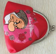 寻做这款夹子包的工厂 如图