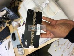 如图，寻做带金线的类似花边产品