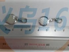 求购36500套滴胶锌合金材质，附图