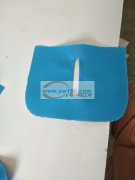 专业承接箱包拉链窗胶水加工，手工折拉链窗加工