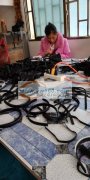 本厂大量承接各种手工加工，我厂有几十人长
