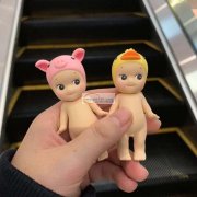 有没有能做【如图】这种娃娃的厂家，最好有