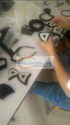 承接手工加工：胶枪、包装、组装、穿珠、挂