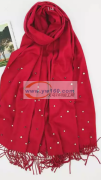 本厂承接各种服饰钉珍珠:围巾:衣服:裤子