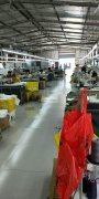 本厂有50多个车工，共80多个员工，专业