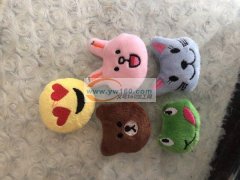 有一批小玩具。&nbsp;给钱就卖