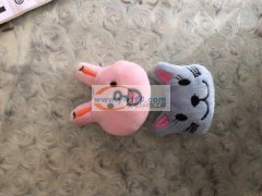 有一批小玩具。&nbsp;给钱就卖