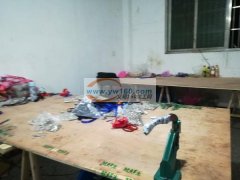 承接包装，头饰品，打胶枪，贴标上卡，打结