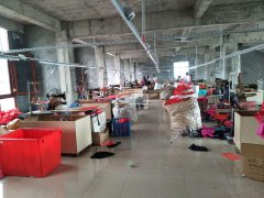 江西上饶箱包加工厂承接各种箱包加工生产，