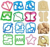 看图，寻找三文治切模。宠物梳子&nbsp