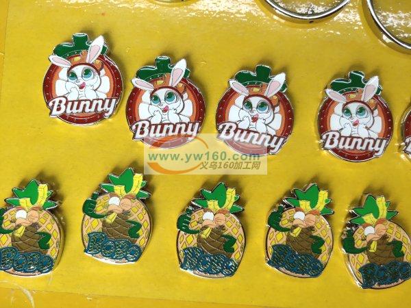 专业机器滴油丝印移印加工各类饰品,工艺品 专业机器滴油丝印移印加工各类饰品,工艺品
