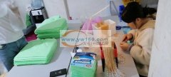 承接饰品挂圈（合金，钛钢），包装，打胶，串珠等加工