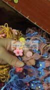 本厂承接各种打胶抢，穿珠子，打结，皮筋压