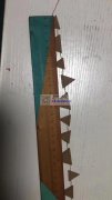 需要采购样品图产品，寻如附件所示旗子，长