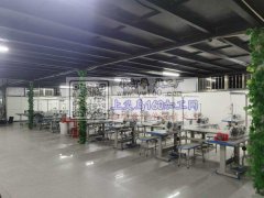 本厂专业生产箱包的加工厂，地址:河南省濮