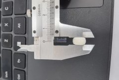 采购图中5×9的亚克力珠子或者是树脂珠子