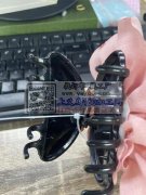 求同款夹子底胚工厂，如图所示，有这个发夹