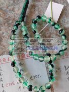 树脂饰品加工厂：<br />
本厂承接