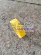 树脂饰品加工厂：<br />
本厂承接