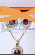 这款饰品谁家有做？要求做成品，一个款30
