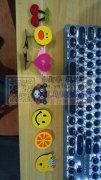 承接各种辅料加工，头发工艺品，圣诞节树挂