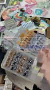 求购如图发夹，每款10-20万卡，有一样