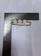 寻做这几款胸针的成品工厂 如图，有能做成