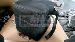 丽华箱包加工厂<br />
诚接箱包收