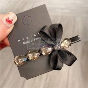 找寻如图所示这个发饰，谁家有这个发夹？