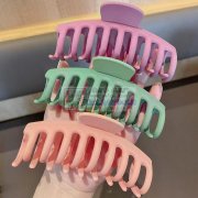 本厂承接各种手感橡皮漆加工，如：玩具、合