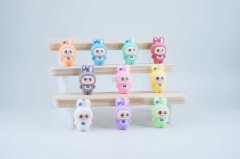 承接PVC软胶工艺品，公仔，冰箱贴，拉头