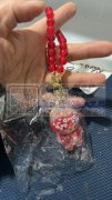 承接各类手工加工、皮条钉扣，包装、挂圈、