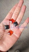 本厂有玻璃珠子库存处理，24万个左右处理，